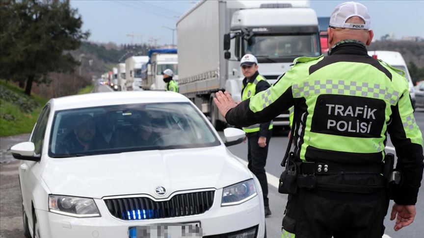 Beylikdüzü’nde Abart Egzoz Kullanan Sürücüye Ceza