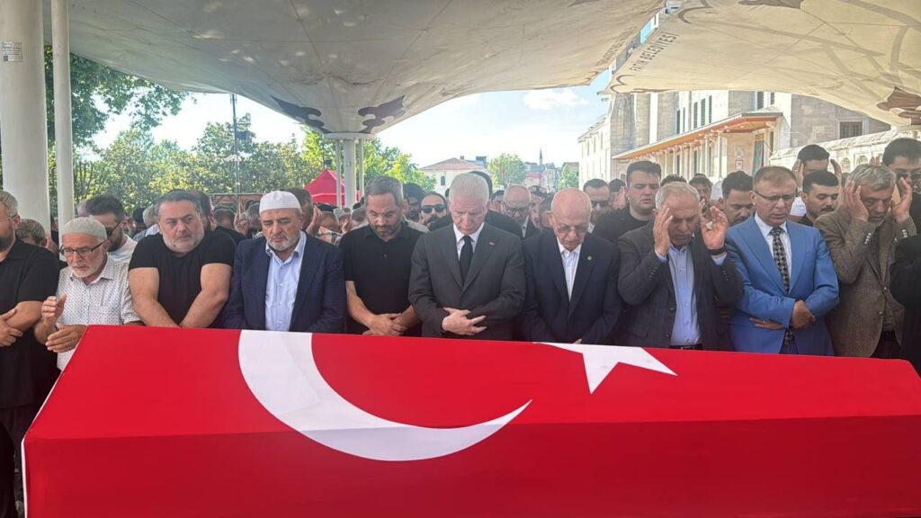 Emekli Vali Ömer Türk İstanbul’da Son Yolculuğuna Uğurlandı