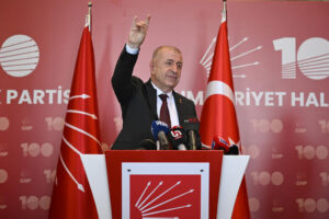3ZAFER PARTISI GENEL BASKANI OZDAG CHP GENEL BASKANI OZELI ZIYARET ETTI