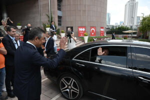 5 ZAFER PARTISI GENEL BASKANI OZDAG CHP GENEL BASKANI OZELI ZIYARET ETTI