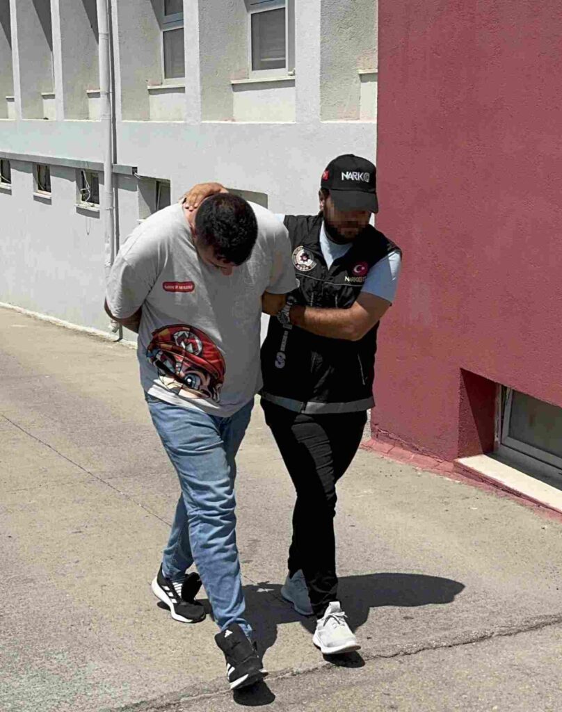 ADANADA UYUSTURUCU OPERASYONUNDA YAKALANAN 3 ZANLIDAN 1I TUTUKLANDI