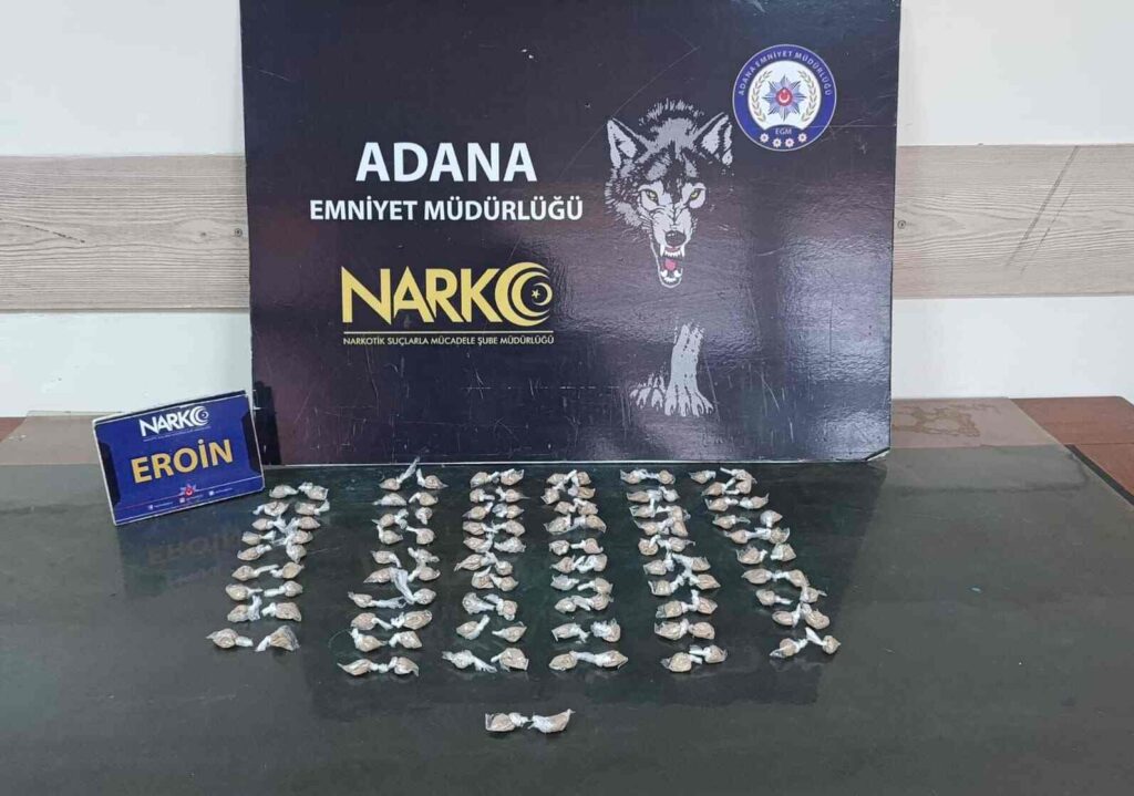 Adana’da Uyuşturucu Operasyonu: 3 Zanlıdan 1’i Tutuklandı