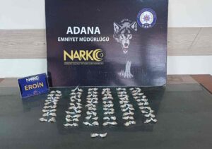 Adana’da Uyuşturucu Operasyonu: 3 Zanlıdan 1’i Tutuklandı