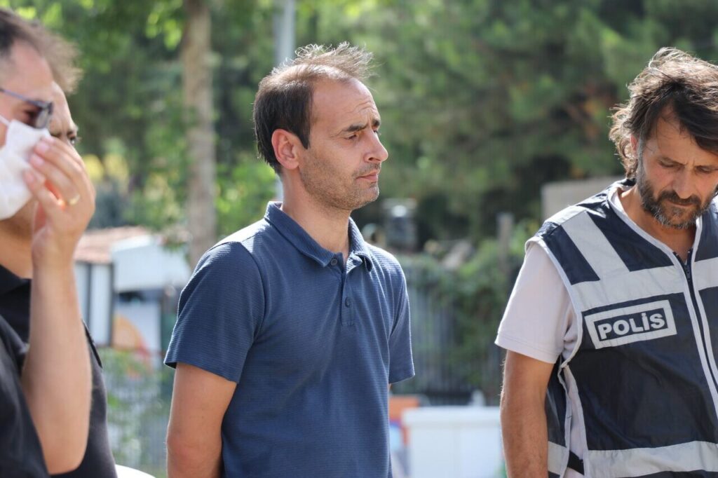 Düzensiz Göçmen Taşıyan Tır Sürücüsüne Tutuklama