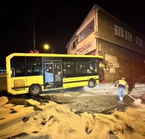 Bursa’da Korku Dolu Anlar: Belediye Otobüsü, Tamirhaneye Girdi!