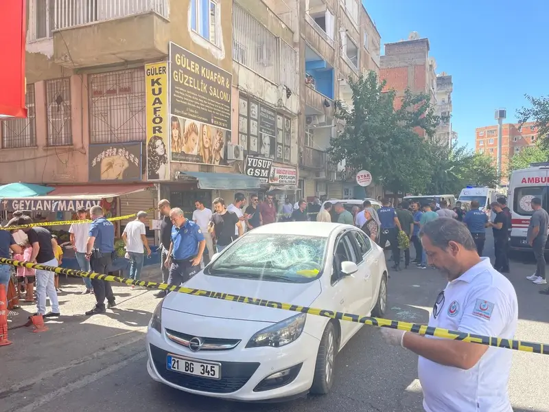 Diyarbakır’da Aileler Arasında Çıkan Kavga: 1’i Ağır 4 Yaralı