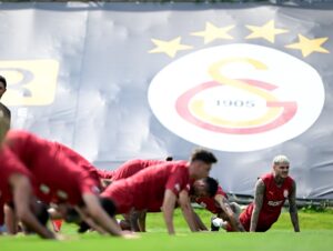 GALATASARAYDA YENI SEZON HAZIRLIKLARI 2