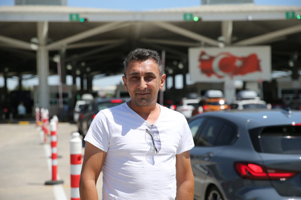 KAPIKULEDE GURBETCI YOGUNLUGU YASANIYOR 3