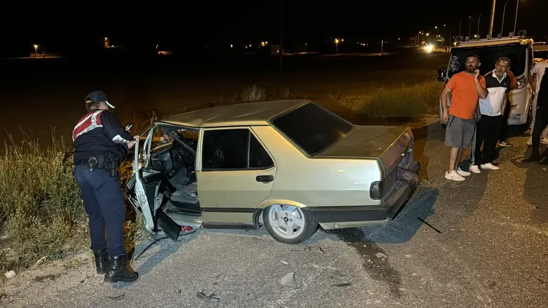 KUTAHYADA ZINCIRLEME TRAFIK KAZASINDA 1 KISI OLDU 8 KISI YARALANDI 8