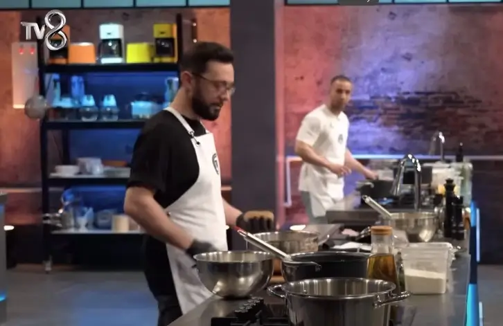 masterchef ensar kimdir nereli evli mi elendi mi yas kac kac yasinda 3