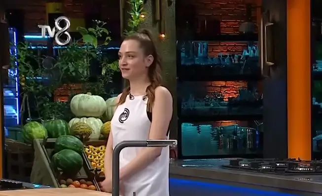 masterchef nidakimdir nereli evli mi elendi mi yas kac 1