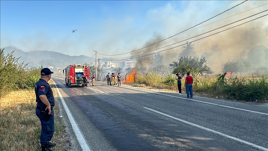 Mersin Gülnar’da Elektrik Telleri Yangına Sebep Oldu
