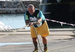 AVUSTURYALI SPORCU ALANYADA 1300 TON AGIRLIGINDAKI TEKNEYI CEKTI 3 800x556
