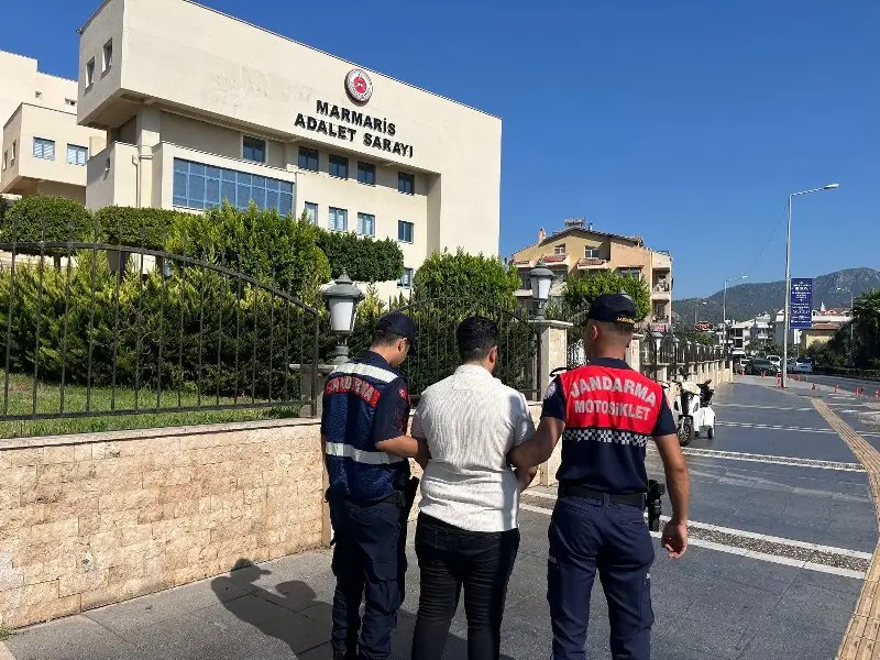 Erkek Kıyafetleriyle Saklanan Hükümlü Kadın Aydın’da Yakalandı