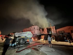 Adana Mobilyacılar Sitesi’nde Yangın: Altı İş Yeri Küle Döndü