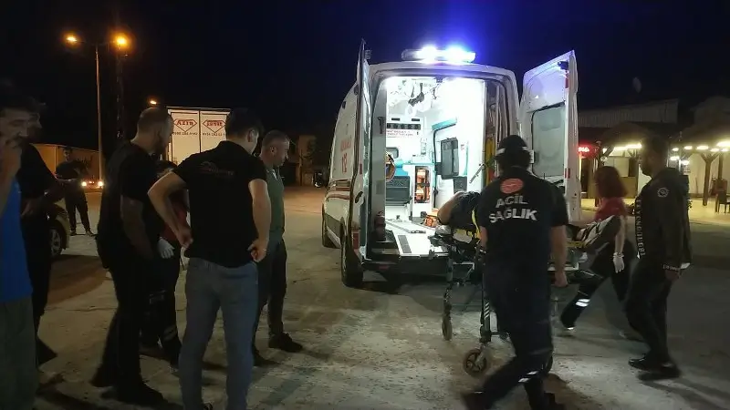 BOLU DAGINDA FRENI TUTMAYAN TIRIN CARPTIGI TAKSIDEKI 1 KISI YARALAND