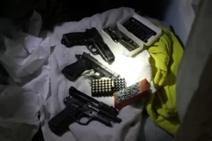 Mersin’de Aranması Olan 9 Dolandırıcı Gözaltında