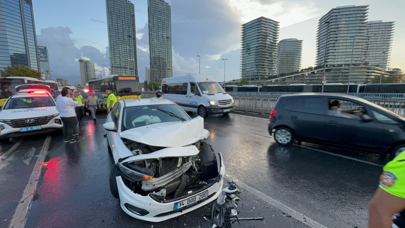 Sislide Otobus ile Otomobil Carpisti 3 Yarali 3