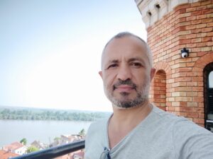 Hüseyin Toksöz Yazdı: İMAMOĞLU’NA SİYASET YASAĞI GETİRİLİYOR