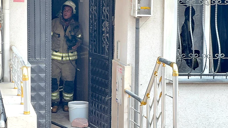 Esenyurtta Apartman Yangini 4 Kisi Dumandan Etkilendi 3 Kisi Mahsur Kaldi 1