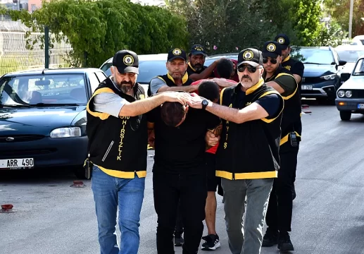Eski Çalışanların Haraç Şoku: Adana’da Marangoz Atölyesine Kurşun Yağdırdılar