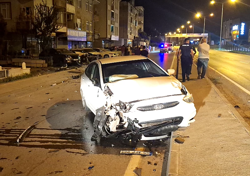 Samsunda Alkollu Surucu Trafo ve Bes Araclik Zincirleme Kazaya Neden Oldu 1