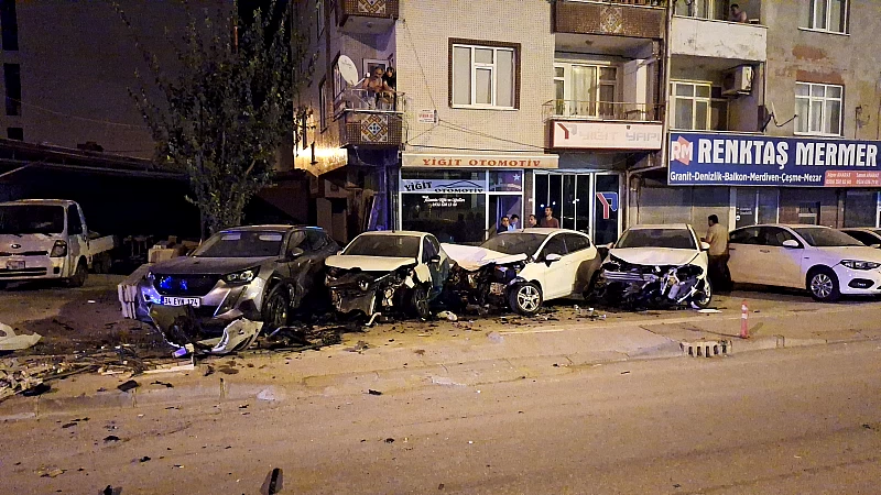 Samsunda Alkollu Surucu Trafo ve Bes Araclik Zincirleme Kazaya Neden Oldu 4