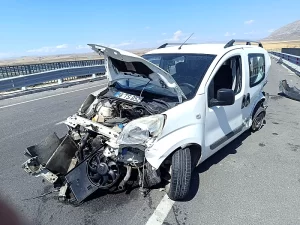 Sivas’ta Tünel Ağzında Korku Dolu Anlar! 9 Yaralı